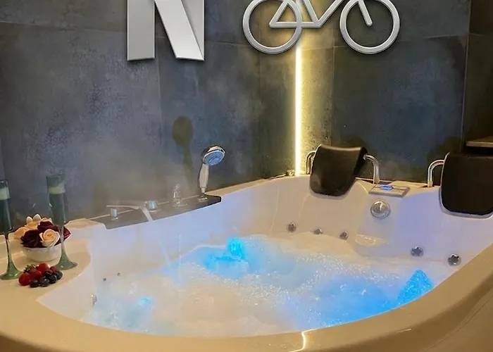 Jacuzzi&Bike Apartment, Krakow